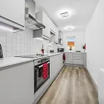 דירה Cheap & Stylish Single - Shared House In By Altoluxo Short Lets & Serviced With Free Wifi And Parking בריסטול