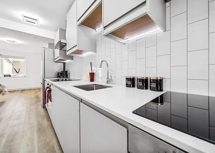 شقة Cheap & Stylish Single - Shared House In By Altoluxo Short Lets & Serviced With Free Wifi And Parking