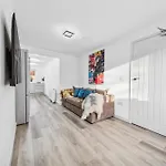 Cheap & Stylish Single - Shared House In By Altoluxo Short Lets & Serviced With Free Wifi And Parking Apartment *