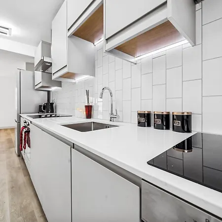 Apartment Cheap & Stylish Single - Shared House In By Altoluxo Short Lets & Serviced With Free Wifi And Parking